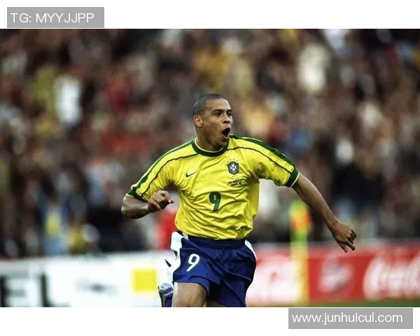 现役最火足球明星的崛起与影响力分析及未来发展趋势探讨